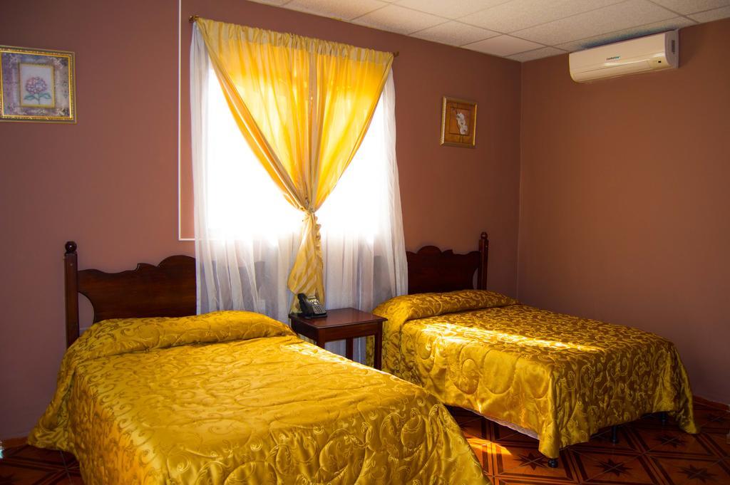 Hotel Antigua Комаягуа Экстерьер фото